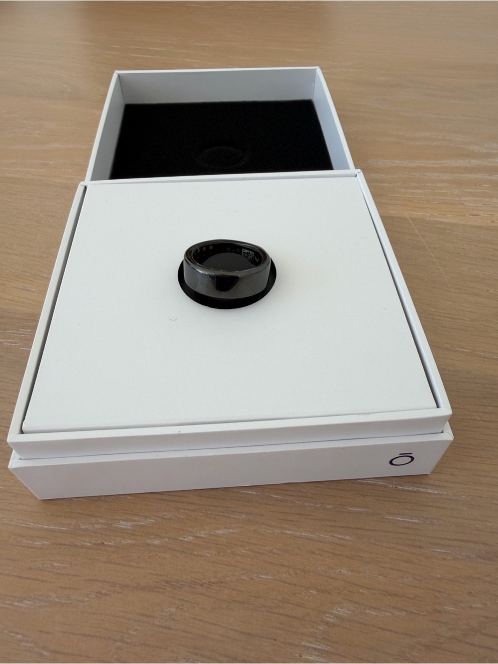 Oura White Box with Navy Logo
